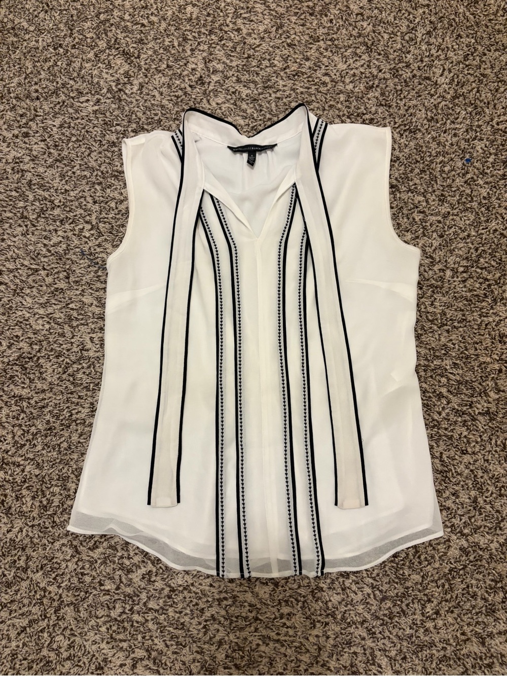 White House Black Market White Sleeveless Tie-Detail Blouse with Black Trim